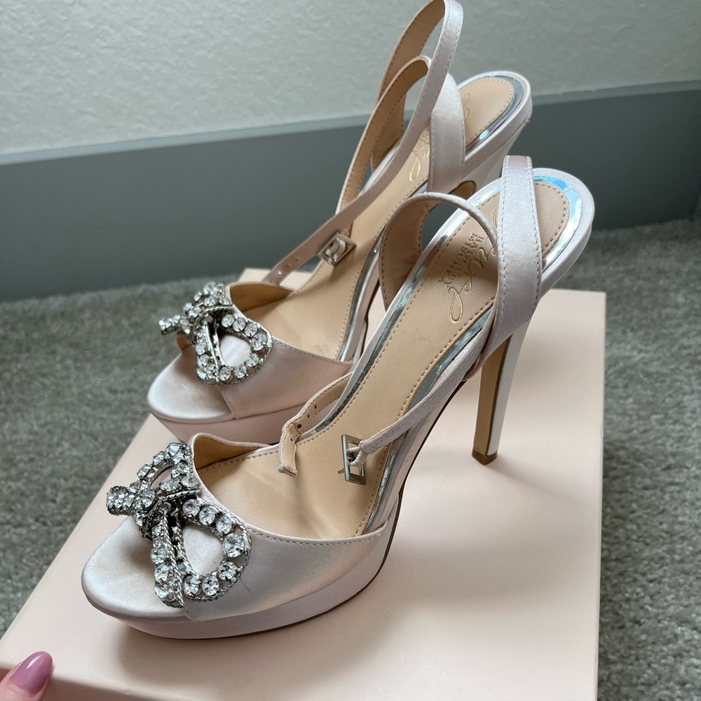 Badgley Mischka Jewel heels